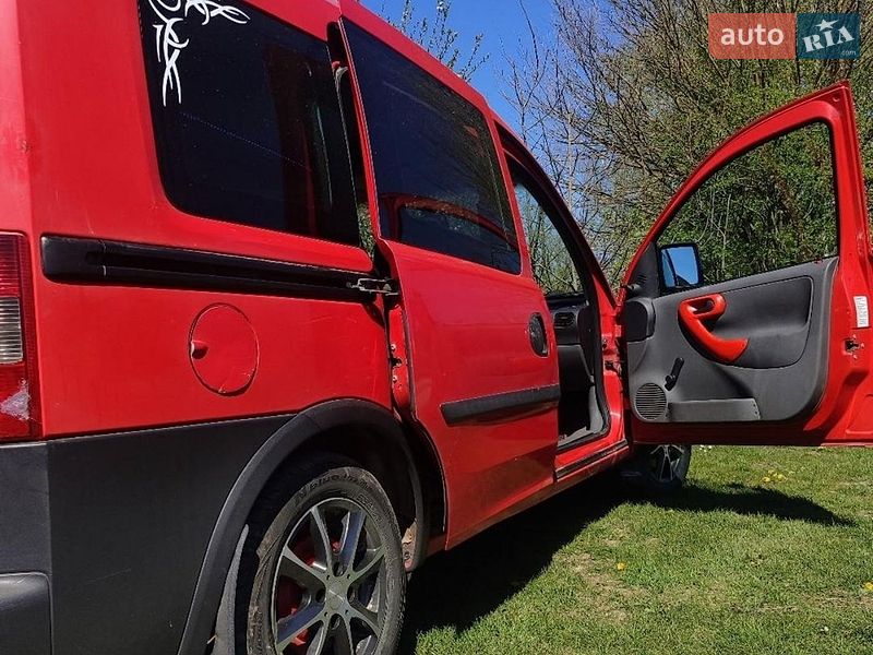 Минивэн Opel Combo 2002 в Бучаче