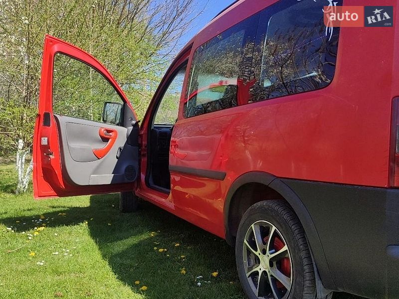 Минивэн Opel Combo 2002 в Бучаче