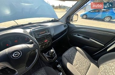 Вантажний фургон Opel Combo 2017 в Одесі