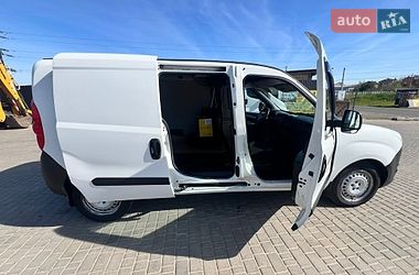 Вантажний фургон Opel Combo 2017 в Одесі