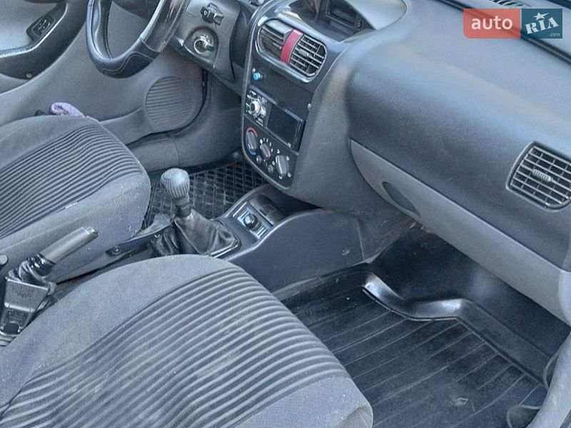 Грузовой фургон Opel Combo 2004 в Чернигове