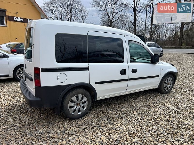 Минивэн Opel Combo 2005 в Коломые