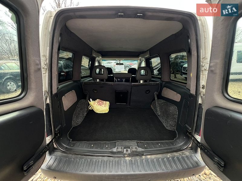Минивэн Opel Combo 2005 в Коломые