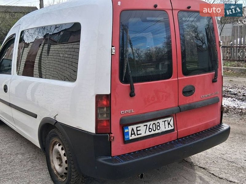 Минивэн Opel Combo 2005 в Днепре