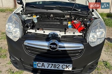 Грузовой фургон Opel Combo 2015 в Умани