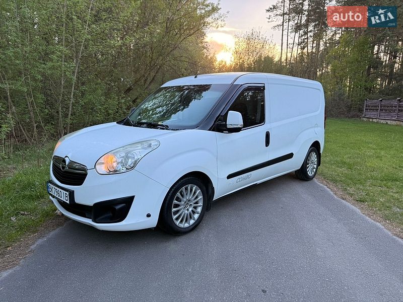 Вантажний фургон Opel Combo 2013 в Нетішині