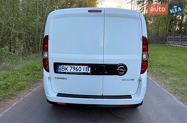 Вантажний фургон Opel Combo 2013 в Нетішині