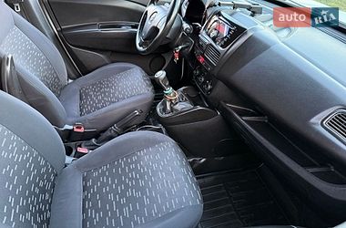 Вантажний фургон Opel Combo 2013 в Нетішині