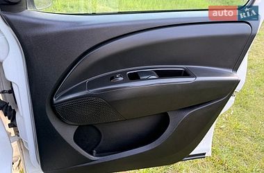 Вантажний фургон Opel Combo 2013 в Нетішині