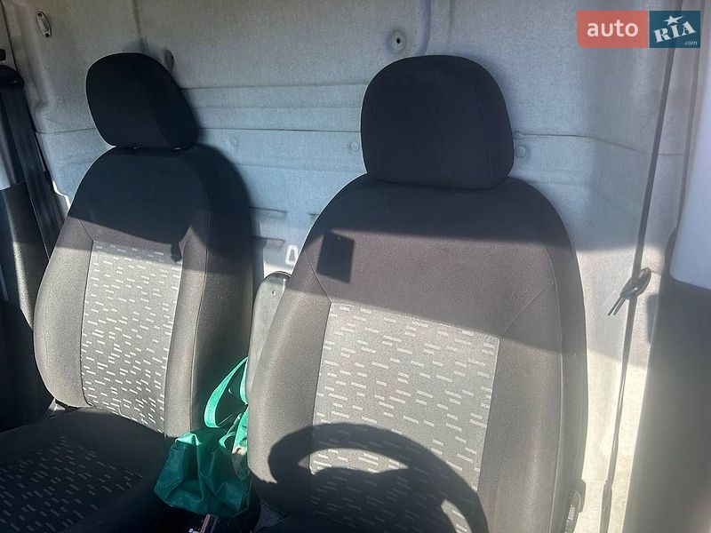 Вантажний фургон Opel Combo 2012 в Львові