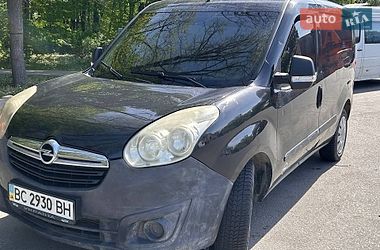 Вантажний фургон Opel Combo 2012 в Львові