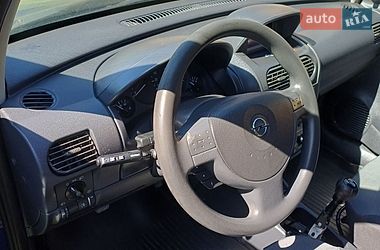 Мінівен Opel Combo 2005 в Косові