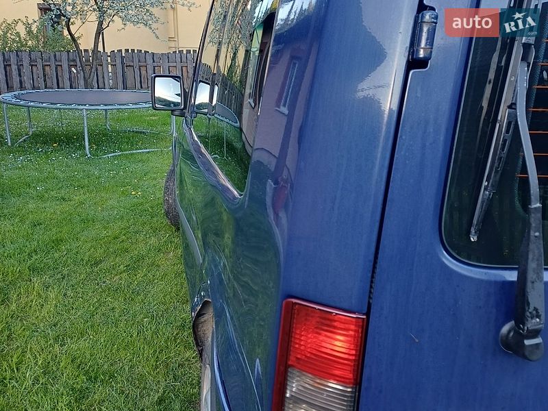 Мінівен Opel Combo 2005 в Косові