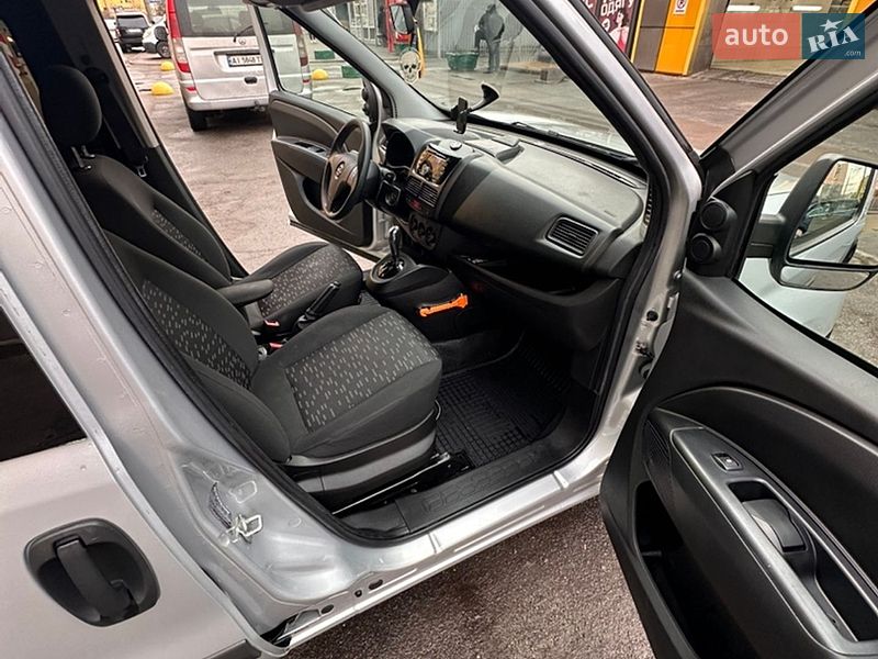 Минивэн Opel Combo 2016 в Киеве