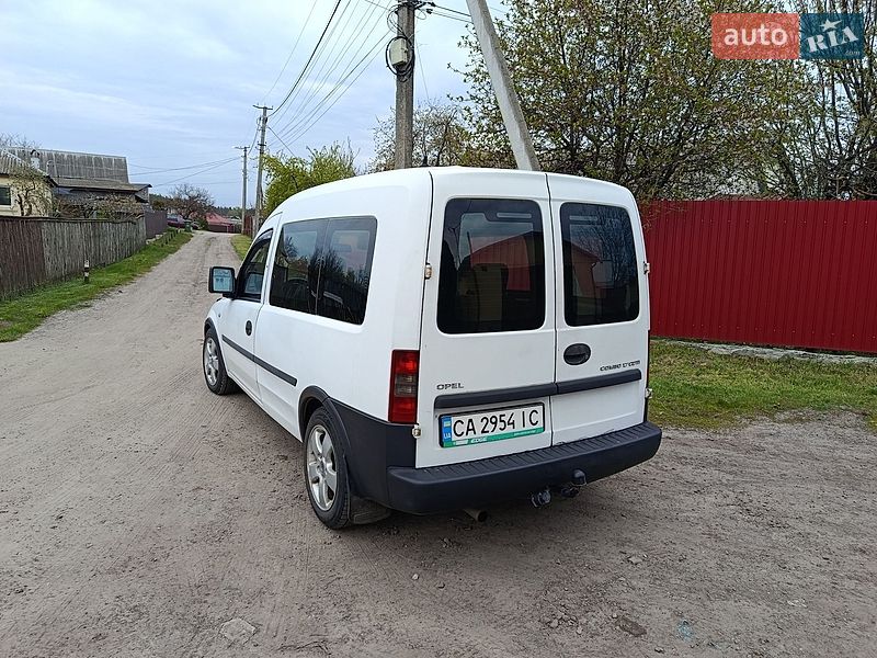 Минивэн Opel Combo 2005 в Черкассах