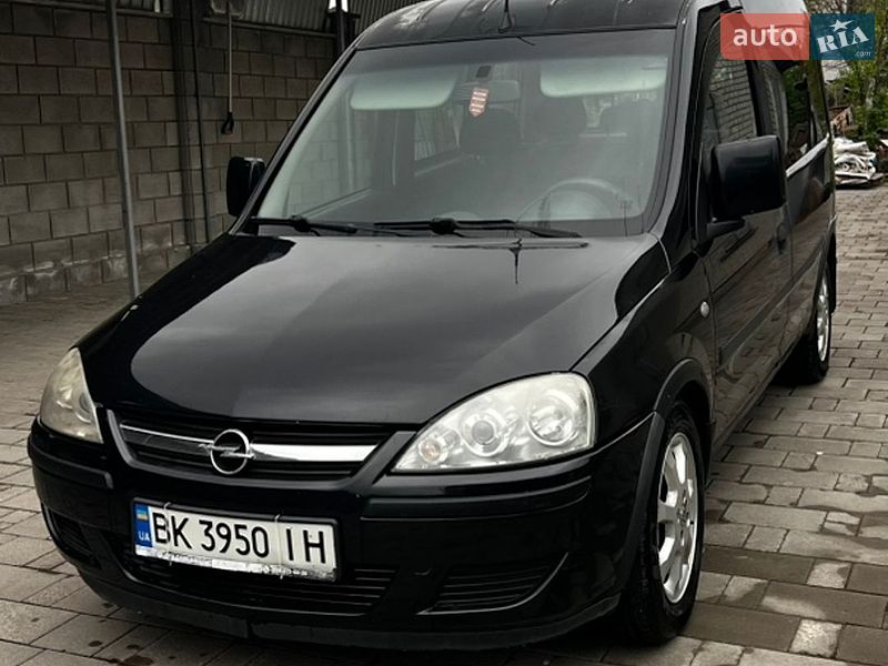 Мінівен Opel Combo 2008 в Рівному