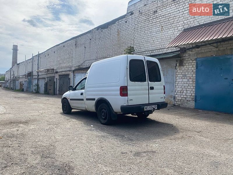 Вантажний фургон Opel Combo 1998 в Дніпрі