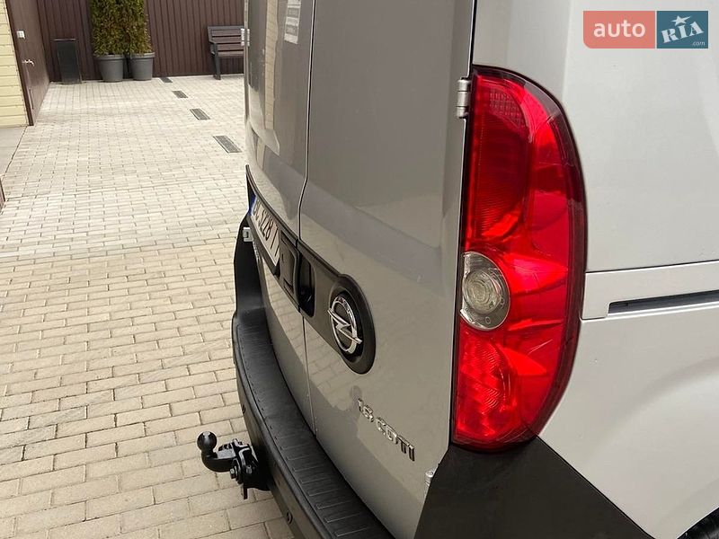 Грузовой фургон Opel Combo 2014 в Ходорове