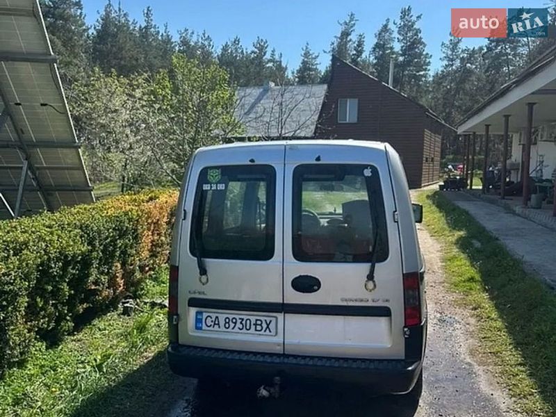 Минивэн Opel Combo 2004 в Мошнах