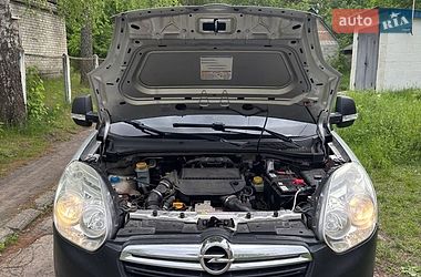 Минивэн Opel Combo 2015 в Житомире