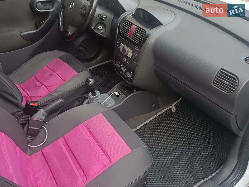 Минивэн Opel Combo 2009 в Киеве