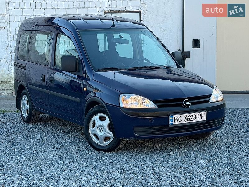 Минивэн Opel Combo 2003 в Дрогобыче