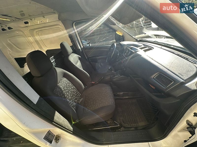 Грузовой фургон Opel Combo 2013 в Киеве