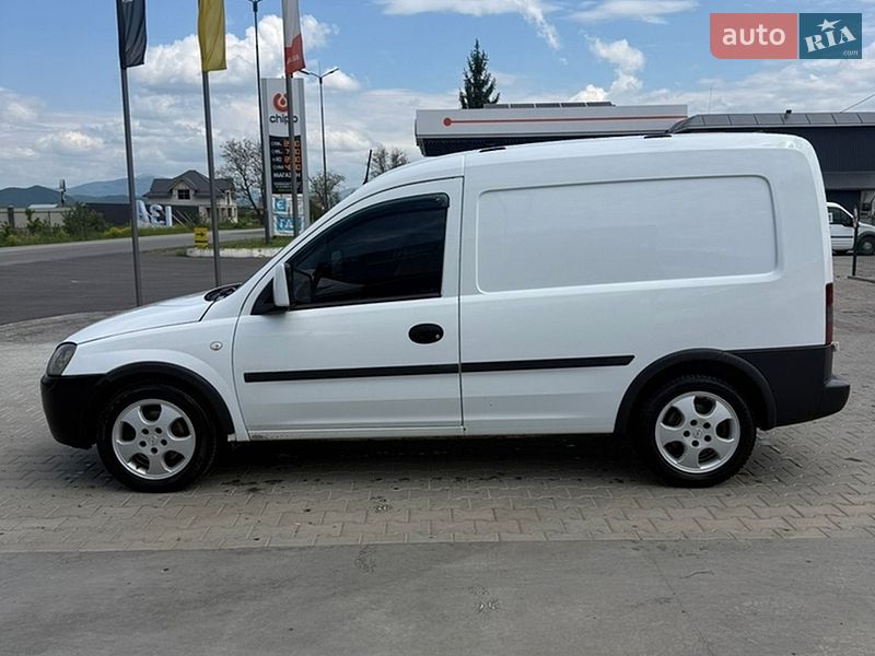 Opel Combo 2011