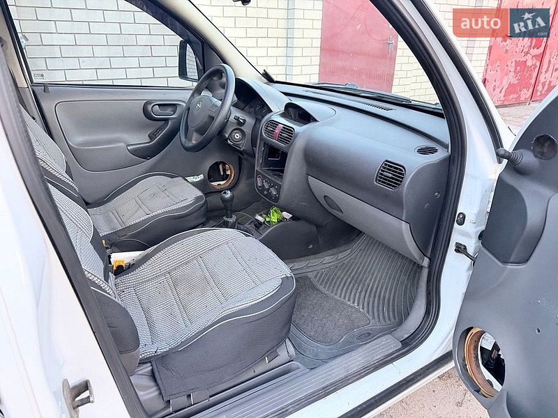 Мінівен Opel Combo 2005 в Дніпрі