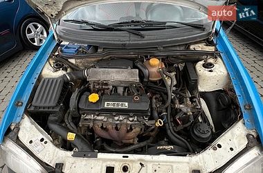 Грузовой фургон Opel Combo 1998 в Черновцах