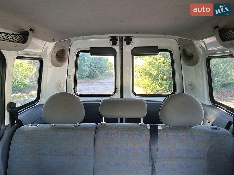 Мінівен Opel Combo 2004 в Луцьку