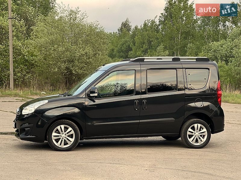 Мінівен Opel Combo 2012 в Дрогобичі