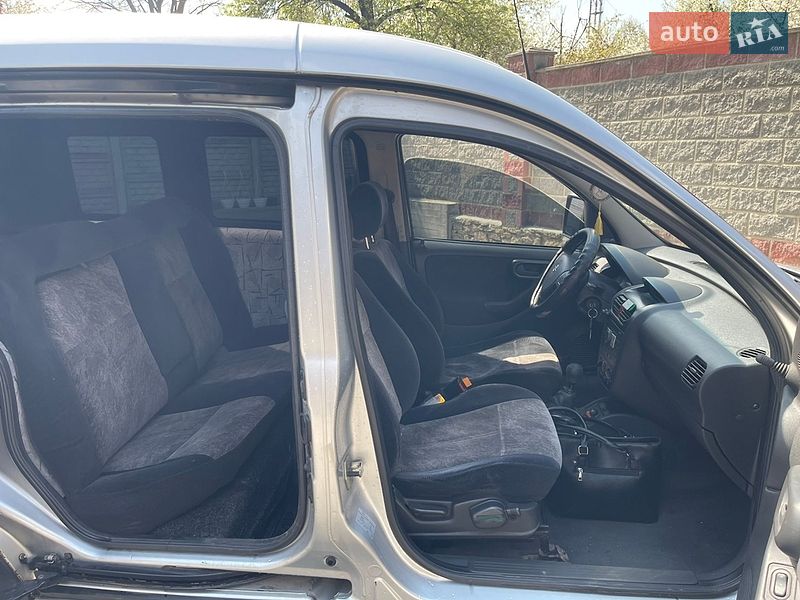 Мінівен Opel Combo 2008 в Острозі фото 9 Мінівен Opel Combo 2008 в Острозі
