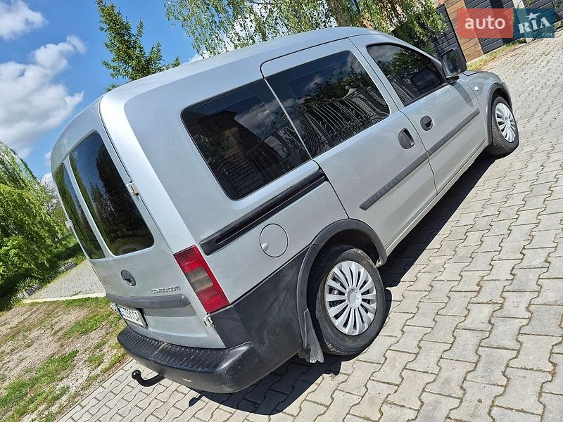 Мінівен Opel Combo 2006 в Чернівцях