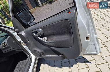 Мінівен Opel Combo 2006 в Чернівцях