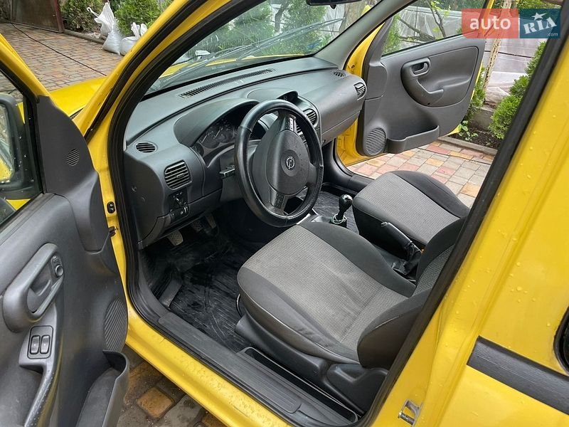 Грузопассажирский фургон Opel Combo 2011 в Одессе