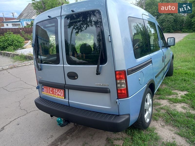 Мінівен Opel Combo 2004 в Звенигородці