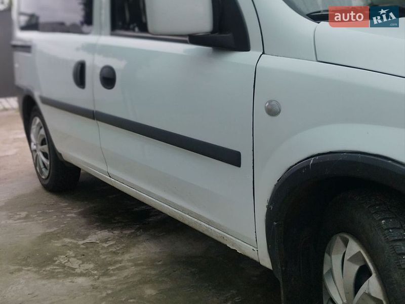 Мінівен Opel Combo 2008 в Золотоноші