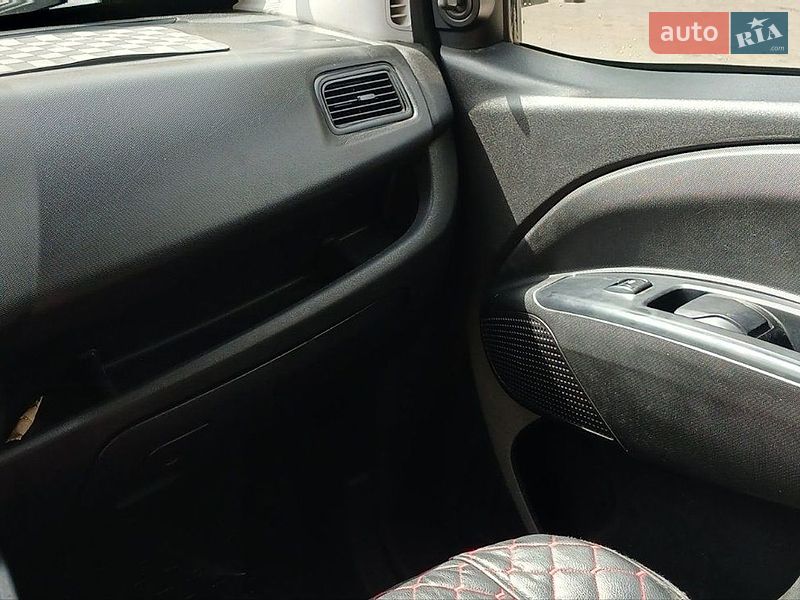 Мінівен Opel Combo 2014 в Черкасах