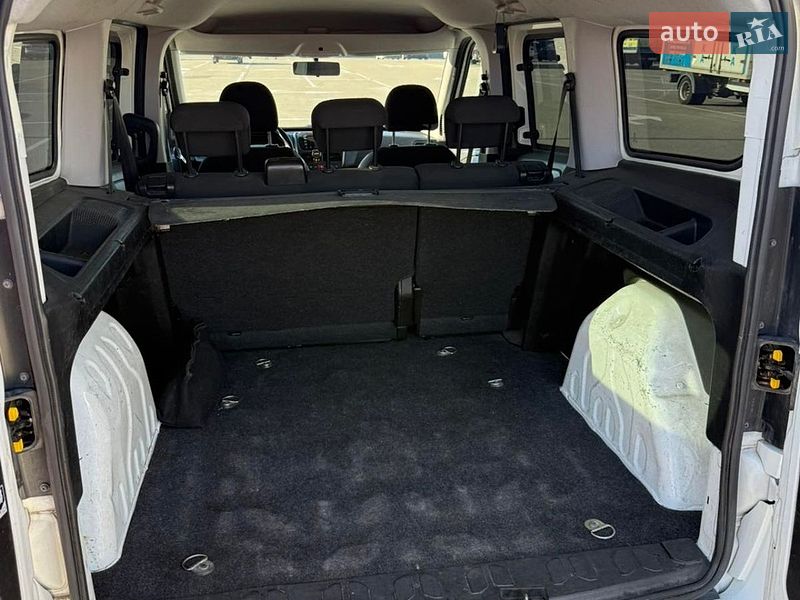 Мінівен Opel Combo 2017 в Києві фото 20 Мінівен Opel Combo 2017 в Києві