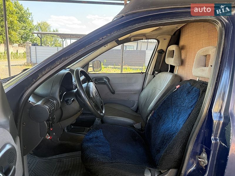 Минивэн Opel Combo 1995 в Вараше