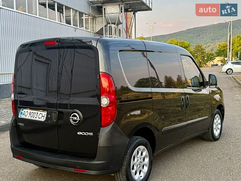 Мінівен Opel Combo 2012 в Виноградові