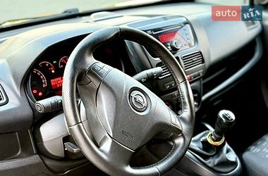 Мінівен Opel Combo 2012 в Виноградові