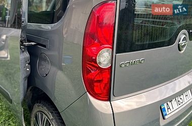 Мінівен Opel Combo 2015 в Верховині