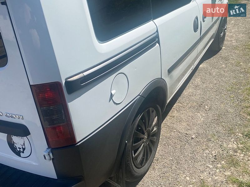 Минивэн Opel Combo 2006 в Коломые