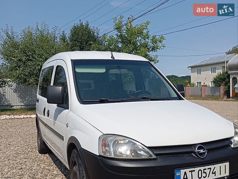 Мінівен Opel Combo 2007 в Снятині