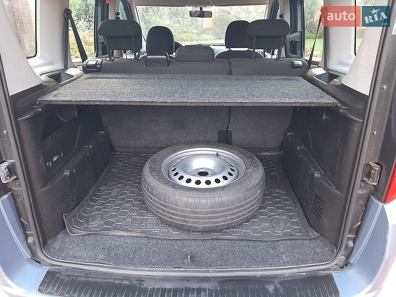 Минивэн Opel Combo 2011 в Полтаве