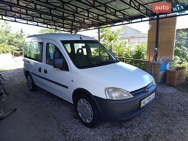 Минивэн Opel Combo 2008 в Черноморске