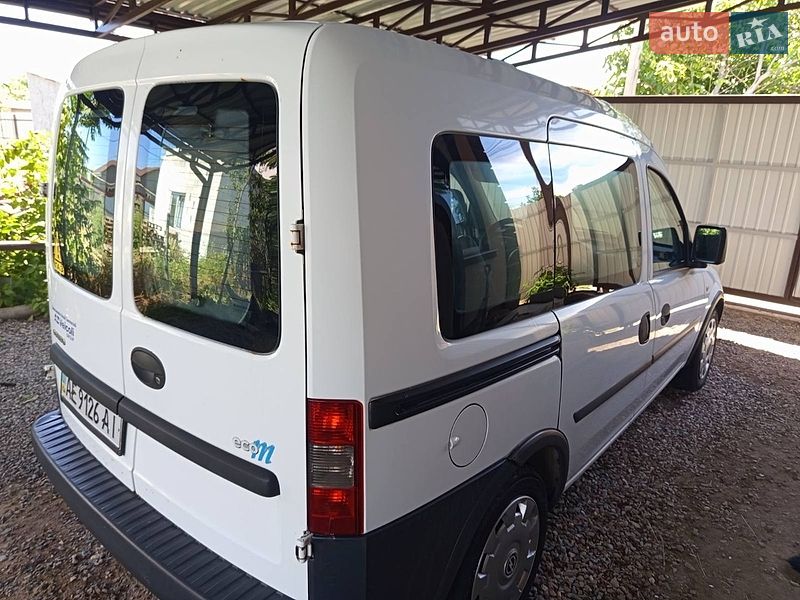 Минивэн Opel Combo 2008 в Черноморске