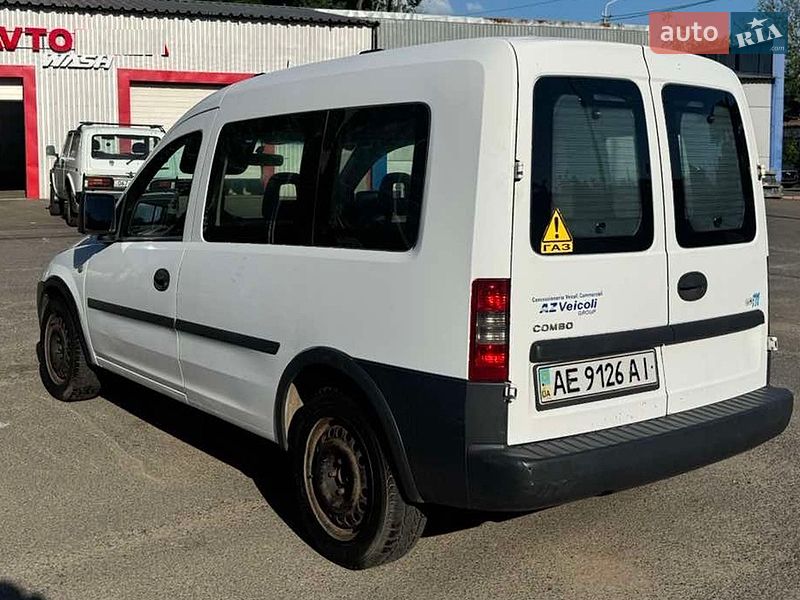 Минивэн Opel Combo 2008 в Черноморске